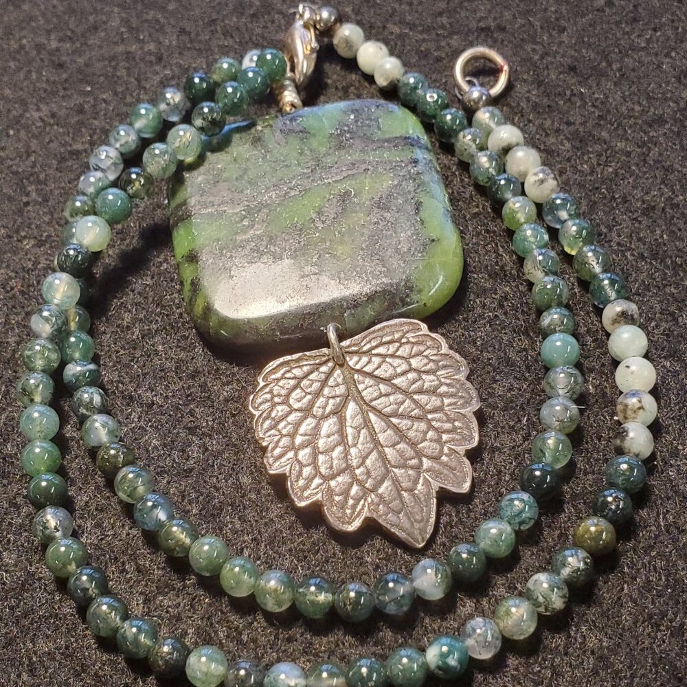 Handmade Geranium Pendant with Agate Bead Necklace